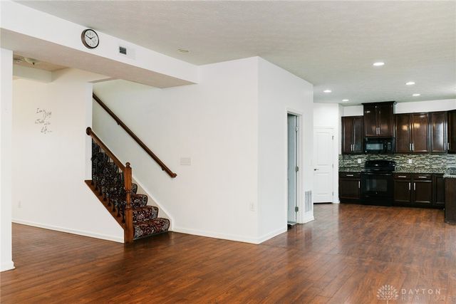 512 Reading Road, Dayton, OH 45404