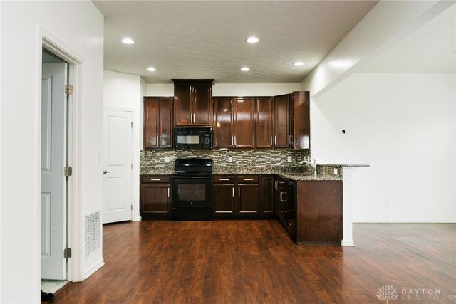 512 Reading Road, Dayton, OH 45404