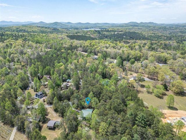 292 Holly Cove Circle, Blairsville, GA 30512