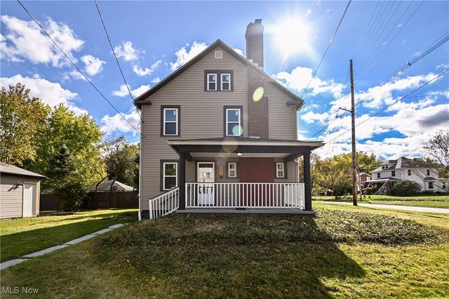 401 Madison Avenue, Ravenna, OH 44266
