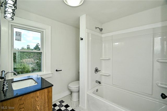 401 Madison Avenue, Ravenna, OH 44266