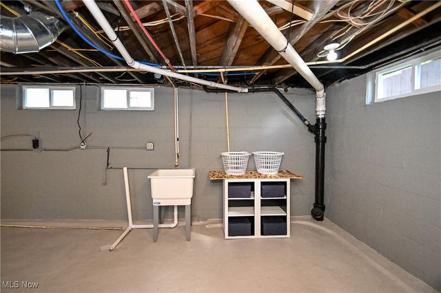 401 Madison Avenue, Ravenna, OH 44266