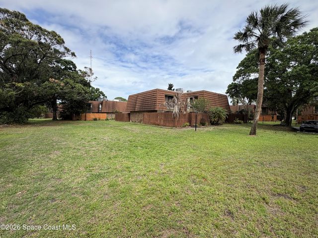 2012 Dan Court NE, Palm Bay, FL 32905