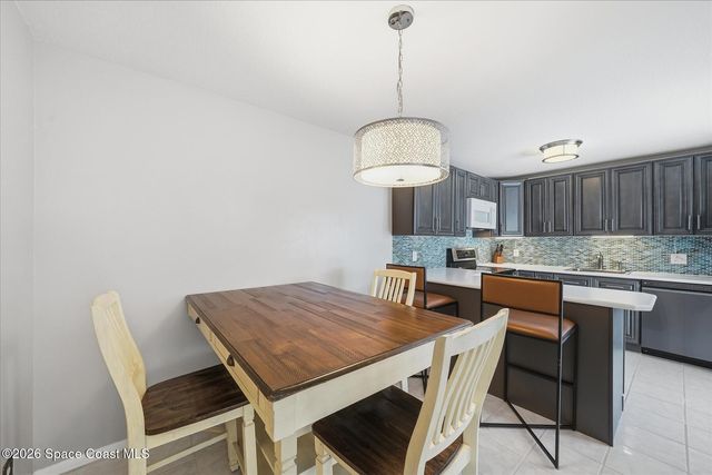 2012 Dan Court NE, Palm Bay, FL 32905