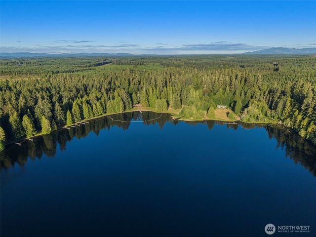 1052 E Mason Lake Drive W, Grapeview, WA 98546