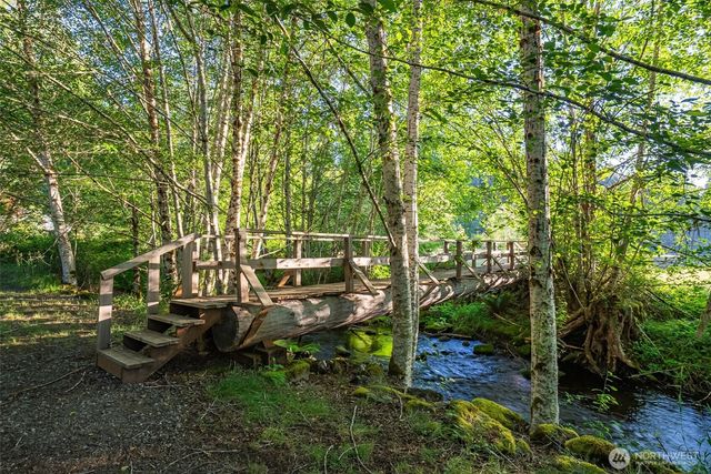 1052 E Mason Lake Drive W, Grapeview, WA 98546