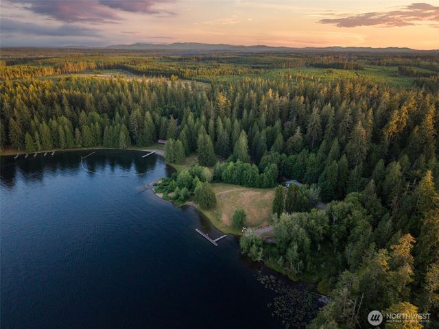 1052 E Mason Lake Drive W, Grapeview, WA 98546