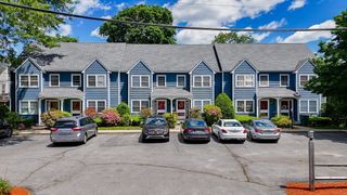 68 Dover Street 4, Lowell, MA 01851