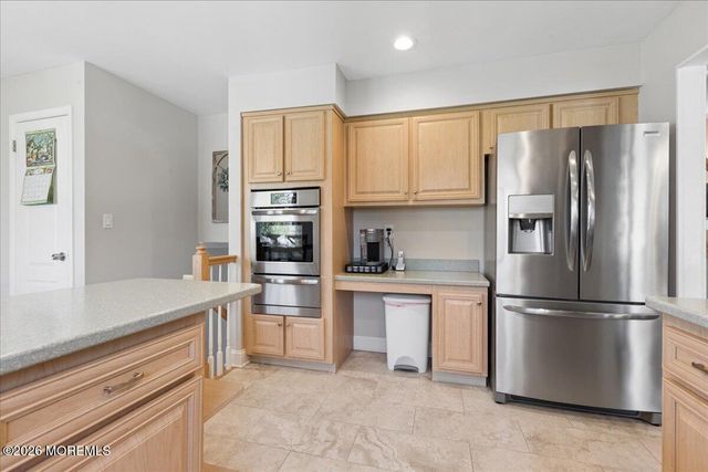 81 Kings Way, Freehold, NJ 07728