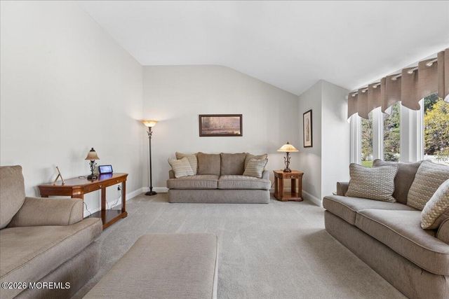 81 Kings Way, Freehold, NJ 07728