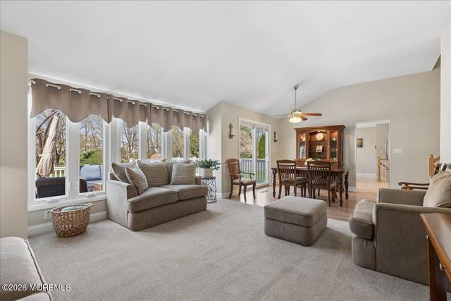 81 Kings Way, Freehold, NJ 07728