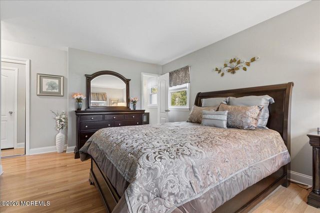 81 Kings Way, Freehold, NJ 07728