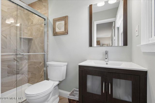 81 Kings Way, Freehold, NJ 07728
