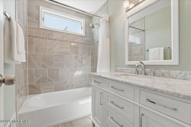 81 Kings Way, Freehold, NJ 07728