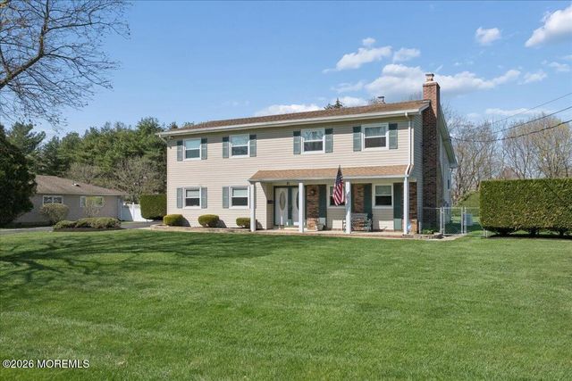 81 Kings Way, Freehold, NJ 07728