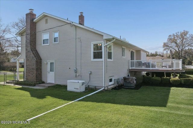 81 Kings Way, Freehold, NJ 07728