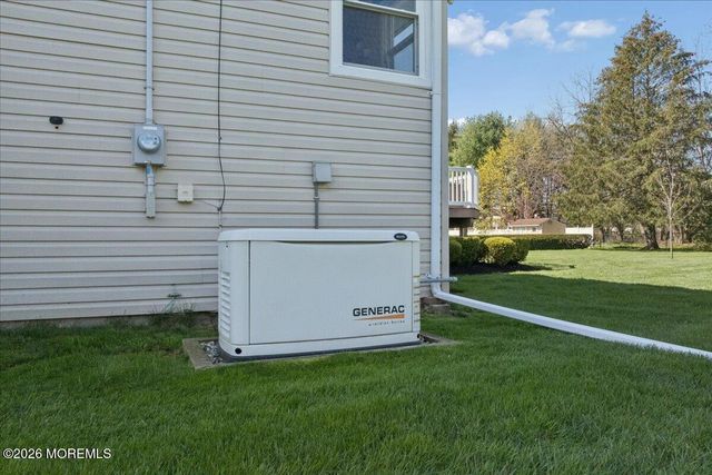 81 Kings Way, Freehold, NJ 07728