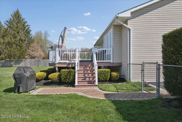 81 Kings Way, Freehold, NJ 07728
