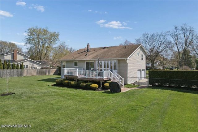 81 Kings Way, Freehold, NJ 07728