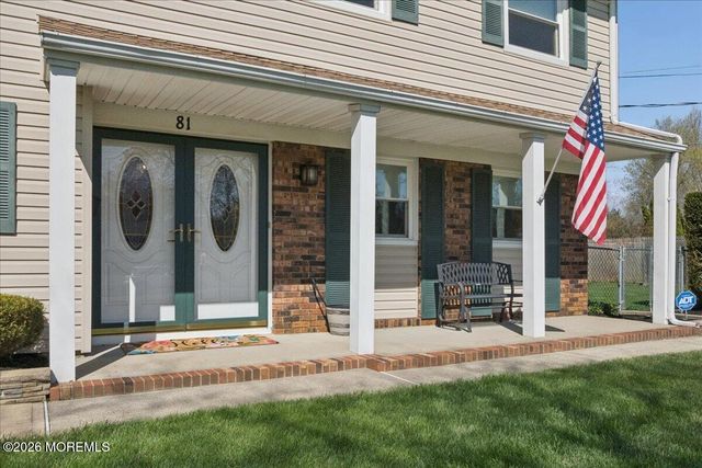 81 Kings Way, Freehold, NJ 07728