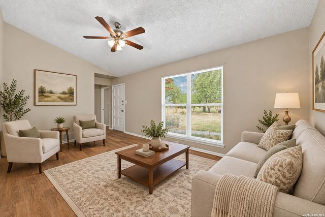 5402 Lake Grove Dr, San Antonio, TX 78244