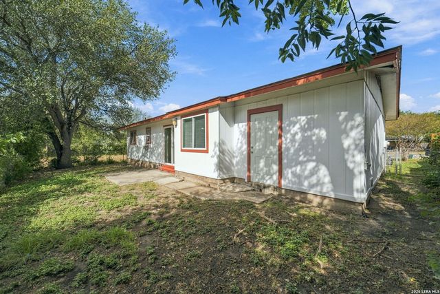 5402 Lake Grove Dr, San Antonio, TX 78244