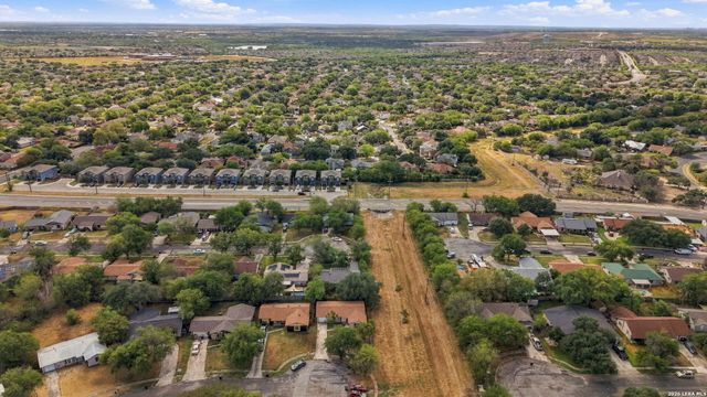 5402 Lake Grove Dr, San Antonio, TX 78244