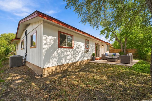 5402 Lake Grove Dr, San Antonio, TX 78244