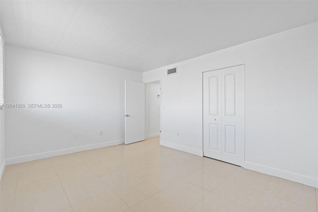 10288 NW 9th St Cir 501, Miami, FL 33172