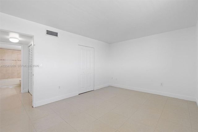 10288 NW 9th St Cir 501, Miami, FL 33172