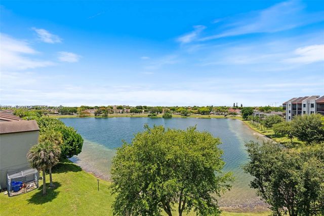 10288 NW 9th St Cir 501, Miami, FL 33172