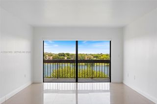 10288 NW 9th St Cir 501, Miami, FL 33172