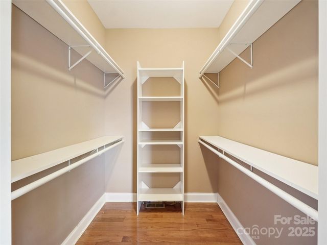 959 Silverglen Way, Hendersonville, NC 28792