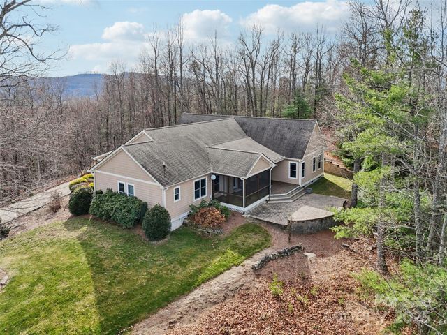 959 Silverglen Way, Hendersonville, NC 28792