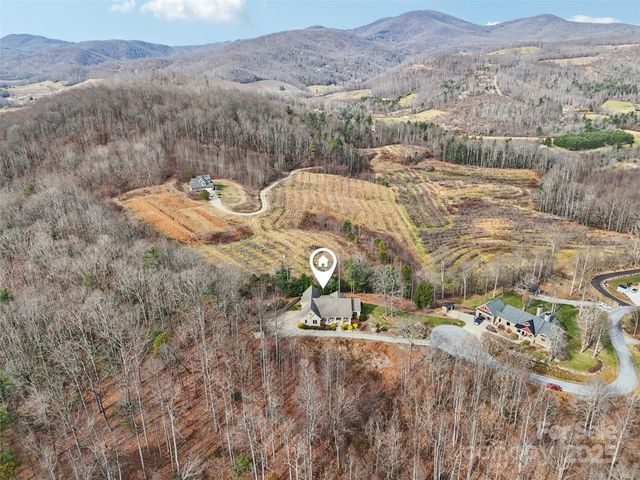 959 Silverglen Way, Hendersonville, NC 28792