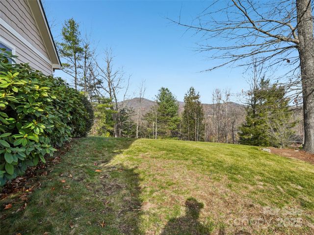 959 Silverglen Way, Hendersonville, NC 28792