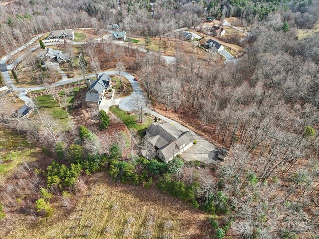 959 Silverglen Way, Hendersonville, NC 28792