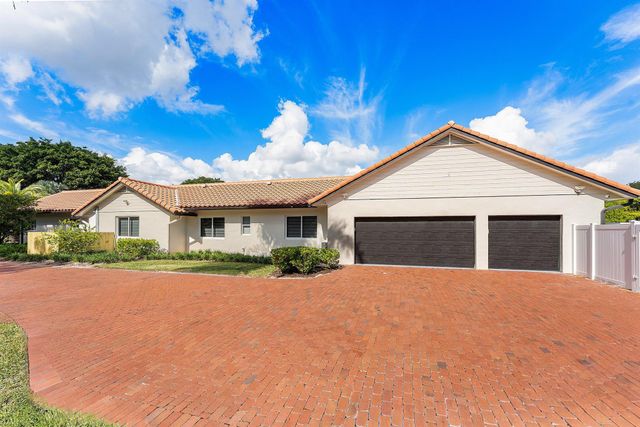 6641 Giralda Circle, Boca Raton, FL 33433