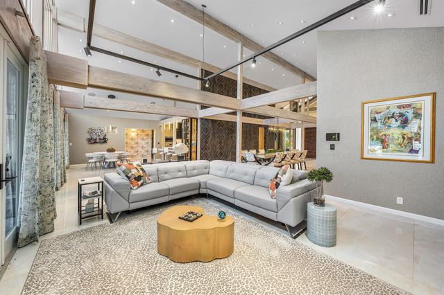 6641 Giralda Circle, Boca Raton, FL 33433