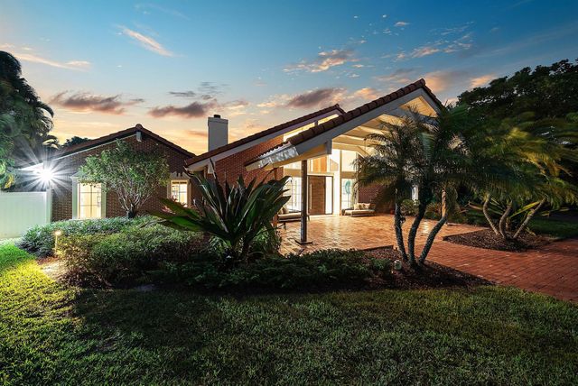 6641 Giralda Circle, Boca Raton, FL 33433