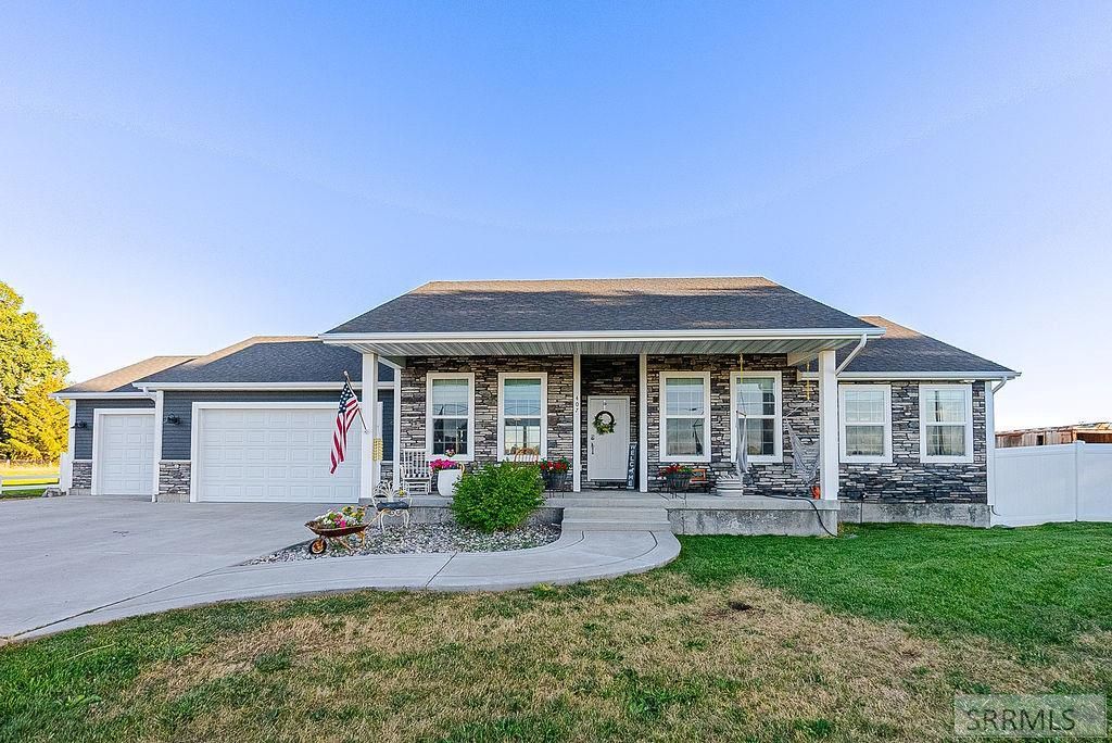 Image 1 of property listing at 407 W 200 N, Blackfoot, ID 83221