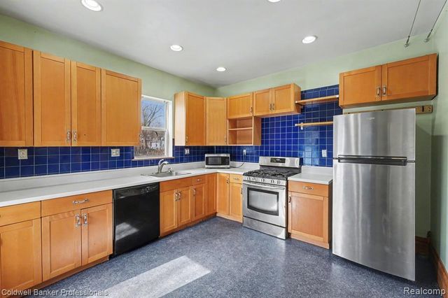 163 Norton Street, Pontiac, MI 48341