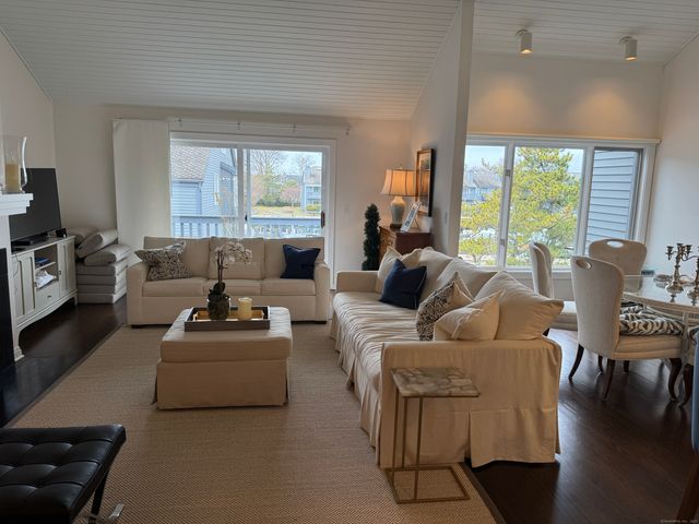 1 Island Drive 9, Norwalk, CT 06855