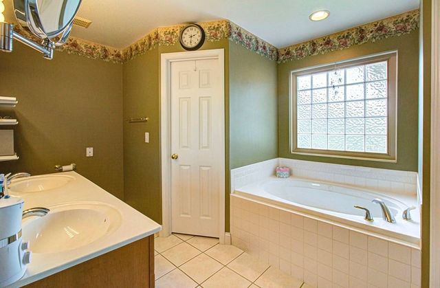 3090 Shaconage Trail, Sevierville, TN 37876