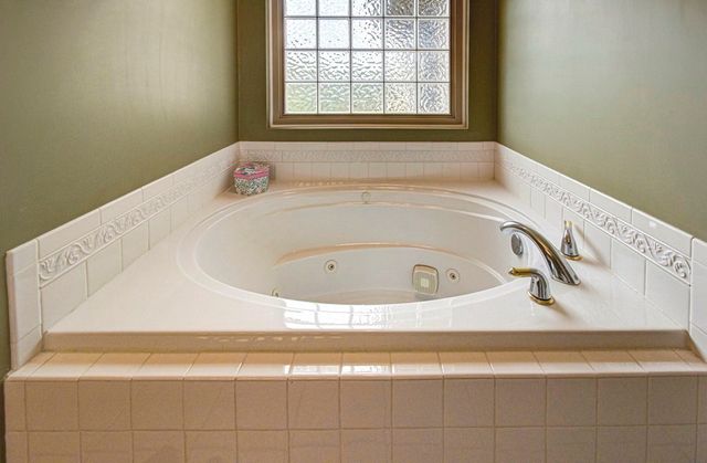 3090 Shaconage Trail, Sevierville, TN 37876