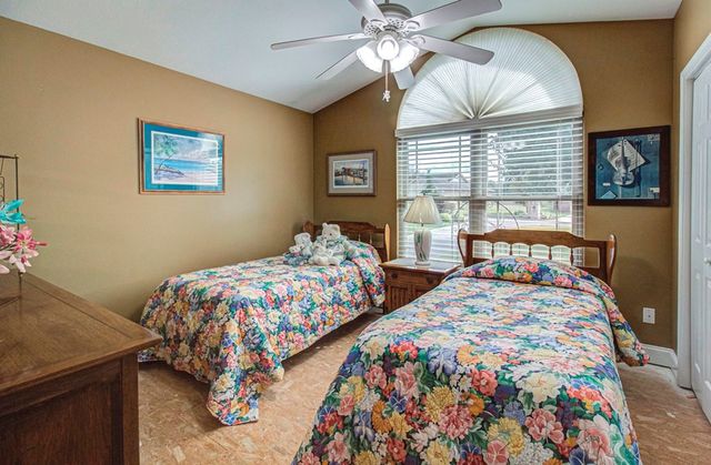 3090 Shaconage Trail, Sevierville, TN 37876