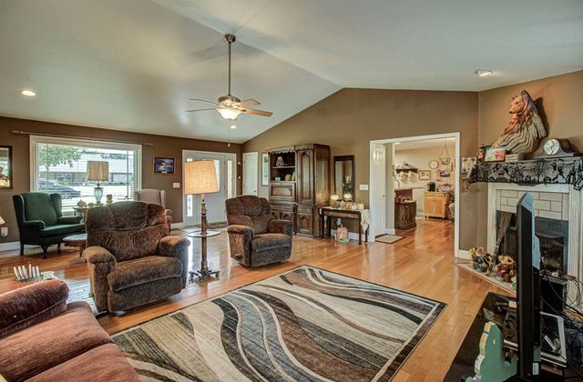 3090 Shaconage Trail, Sevierville, TN 37876