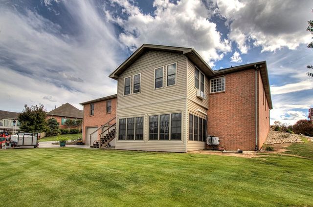 3090 Shaconage Trail, Sevierville, TN 37876