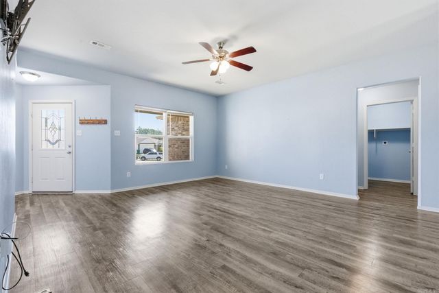 2421 Kenneth Dr., Benton, AR 72015