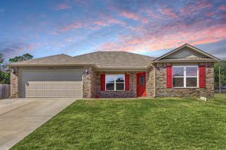 2421 Kenneth Dr., Benton, AR 72015